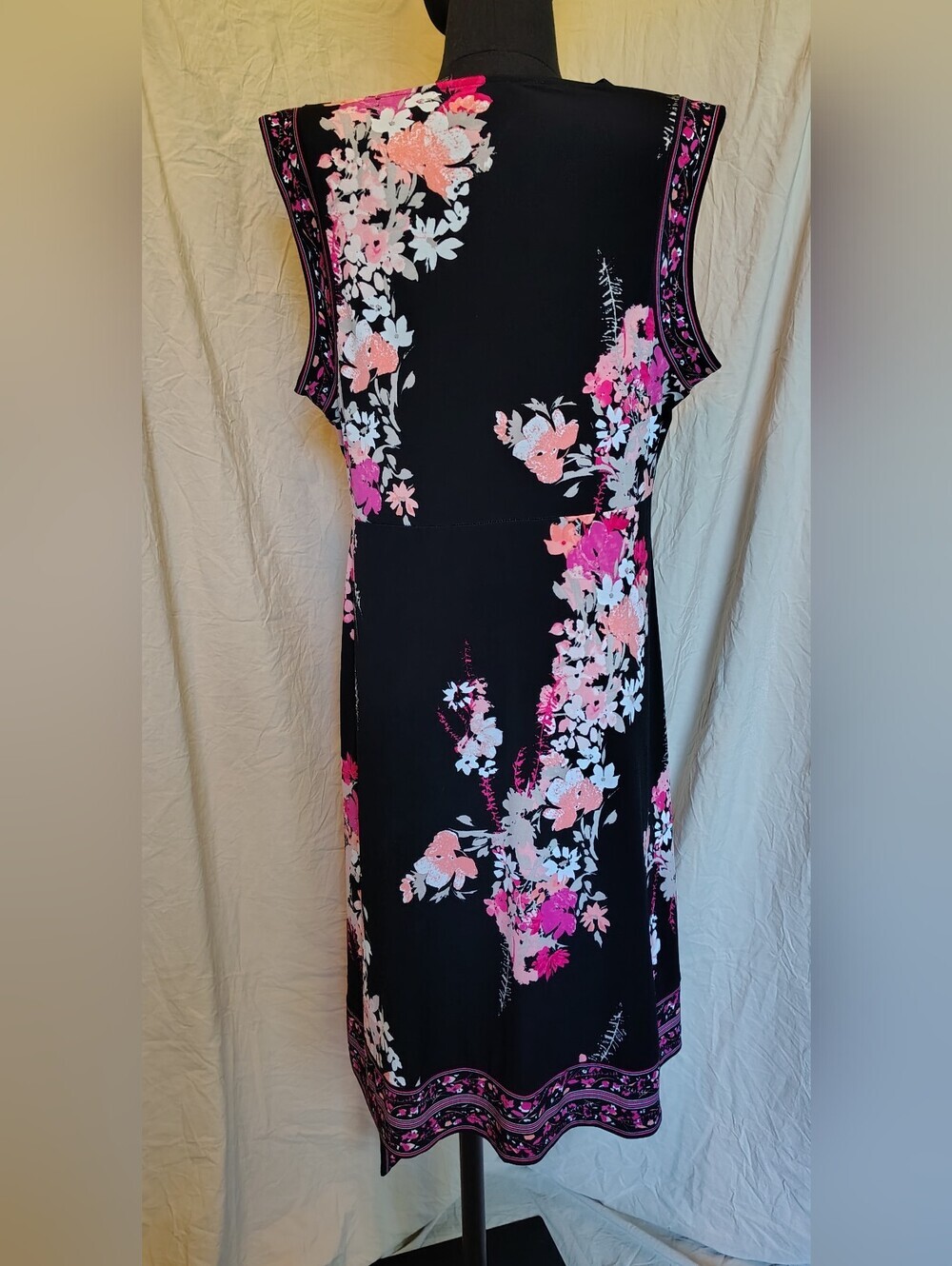 Apt. 9 Black Midi Wrap Dress with Pink and White Floral Print Women's Large - Picture 6 of 8